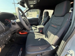 New 2026  Nissan Frontier Crew Cab 4x4 PRO-4X at Kama'aina Nissan near Hilo&comma; HI