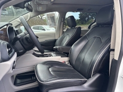 Used 2021  Chrysler Pacifica Hybrid Limited FWD at IK Auto Group near Hilo&comma; HI