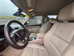 Used 2019  Jeep Grand Cherokee 4d SUV 4WD Overland V8 at Kama'aina Nissan near Hilo&comma; HI