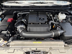 New 2026  Nissan Frontier Crew Cab 4x4 PRO-4X at Kama'aina Nissan near Hilo&comma; HI