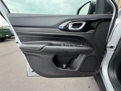 New 2026  Jeep Compass Latitude Altitude 4x4 at IK Auto Group near Hilo&comma; HI