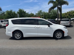 New 2025 Chrysler Pacifica Select FWD at IK Auto Group near Hilo, HI