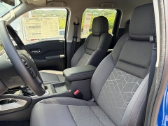 New 2026  Nissan Frontier Crew Cab 4x4 SV at Kama'aina Nissan near Hilo&comma; HI