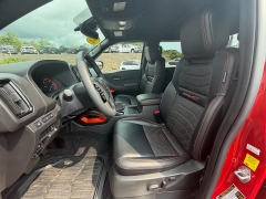 Used 2025  Nissan Frontier Crew Cab 4x4 PRO-4X at Kama'aina Nissan near Hilo&comma; HI