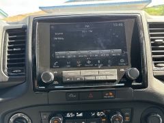 Used 2024  Nissan Frontier Crew Cab 4x4 PRO-4X at Kama'aina Nissan near Hilo, HI