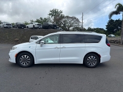 Used 2021  Chrysler Pacifica Hybrid Limited FWD at IK Auto Group near Hilo&comma; HI