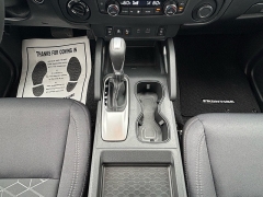 New 2025 Nissan Frontier Crew Cab 4x4 SV at Kama'aina Nissan near Hilo, HI