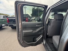 New 2026  Nissan Frontier Crew Cab 4x4 SV at Kama'aina Nissan near Hilo&comma; HI