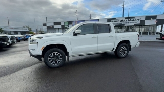 Used 2024  Nissan Frontier Crew Cab 4x4 SL at IK Auto Group near Hilo&comma; HI