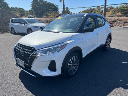 2024 Nissan Kicks SV's photo