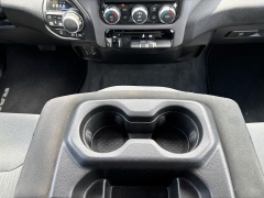 Used 2021  Ram 1500 4WD Big Horn Crew Cab 5'7" Box at Kama'aina Nissan near Hilo&comma; HI