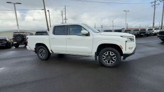 Used 2024  Nissan Frontier Crew Cab 4x4 SL at IK Auto Group near Hilo&comma; HI