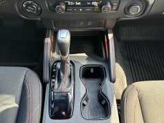 Used 2024  Nissan Frontier Crew Cab 4x4 PRO-4X at Kama'aina Nissan near Hilo, HI