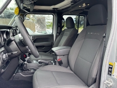 Used 2023  Jeep Gladiator Overland 4x4 at IK Auto Group near Hilo&comma; HI