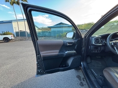 Used 2016  Toyota Tacoma 4WD Double Cab Limited at Kona Nissan near Kailua Kona&comma; HI