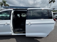New 2025 Chrysler Pacifica Select FWD at IK Auto Group near Hilo, HI