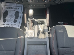 New 2026  Nissan Frontier Crew Cab 4x4 PRO-4X at Kama'aina Nissan near Hilo&comma; HI