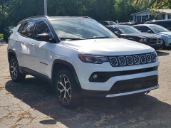 Used 2024  Jeep Compass Limited 4x4 at Ypsilanti Import Auto Sales near Ypsilanti&comma; MI