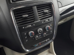 Used 2020  Dodge Grand Caravan 4d Wagon SXT at Ypsilanti Import Auto Sales near Ypsilanti&comma; MI