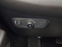Used 2019  Chevrolet Equinox 4d SUV FWD LT w&sol;2FL at Ypsilanti Import Auto Sales near Ypsilanti&comma; MI