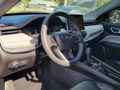 Used 2024  Jeep Compass Limited 4x4 at Ypsilanti Import Auto Sales near Ypsilanti&comma; MI