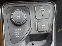 Used 2020  Jeep Compass 4d SUV 4WD Limited at Ypsilanti Import Auto Sales near Ypsilanti&comma; MI
