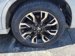 Used 2018  Mitsubishi Outlander Plug-In Hybrid 4d SUV AWC SEL at Ypsilanti Import Auto Sales near Ypsilanti&comma; MI
