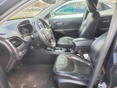 Used 2019  Jeep Cherokee 4d SUV FWD Limited 2&period;4L at Ypsilanti Import Auto Sales near Ypsilanti&comma; MI
