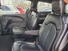 Used 2025  Chrysler Pacifica Select FWD at Ypsilanti Import Auto Sales near Ypsilanti&comma; MI