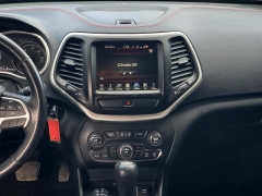 Used 2016  Jeep Cherokee 4d SUV 4WD Trailhawk V6 at Ypsilanti Import Auto Sales near Ypsilanti&comma; MI