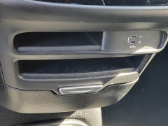 Used 2026  Chrysler Pacifica Select FWD at Ypsilanti Import Auto Sales near Ypsilanti&comma; MI