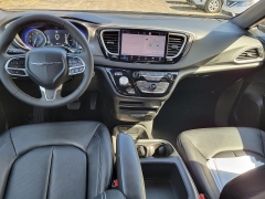Used 2026  Chrysler Pacifica Select FWD at Ypsilanti Import Auto Sales near Ypsilanti&comma; MI