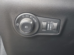 Used 2024  Jeep Compass Latitude 4x4 at Ypsilanti Import Auto Sales near Ypsilanti&comma; MI