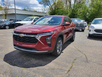 Used 2025 Chevrolet Trax FWD 4dr LT at Ypsilanti Import Auto Sales near Ypsilanti, MI