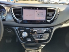 Used 2026  Chrysler Pacifica Select FWD at Ypsilanti Import Auto Sales near Ypsilanti&comma; MI