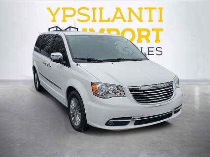 2015 Chrysler Town & Country Touring-L