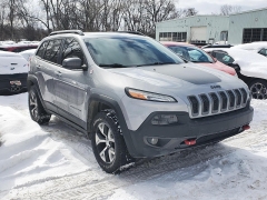 Used 2016  Jeep Cherokee 4d SUV 4WD Trailhawk V6 at Ypsilanti Import Auto Sales near Ypsilanti&comma; MI
