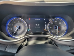 Used 2025  Chrysler Pacifica Select FWD at Ypsilanti Import Auto Sales near Ypsilanti&comma; MI