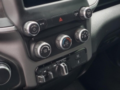 Used 2021  Ram 1500 4WD Big Horn Crew Cab 5'7" Box at Ypsilanti Import Auto Sales near Ypsilanti&comma; MI