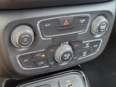 Used 2020  Jeep Compass 4d SUV 4WD Limited at Ypsilanti Import Auto Sales near Ypsilanti&comma; MI