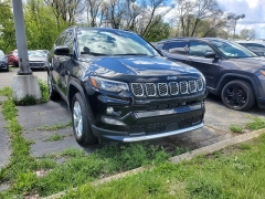 Used 2024  Jeep Compass Latitude 4x4 at Ypsilanti Import Auto Sales near Ypsilanti&comma; MI