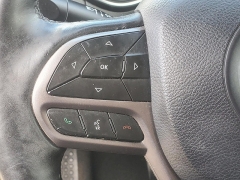 Used 2019  Jeep Cherokee 4d SUV FWD Limited 2&period;4L at Ypsilanti Import Auto Sales near Ypsilanti&comma; MI
