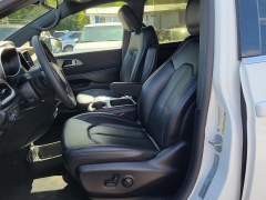 Used 2026  Chrysler Pacifica Select FWD at Ypsilanti Import Auto Sales near Ypsilanti&comma; MI
