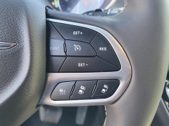 Used 2026  Chrysler Pacifica Select FWD at Ypsilanti Import Auto Sales near Ypsilanti&comma; MI