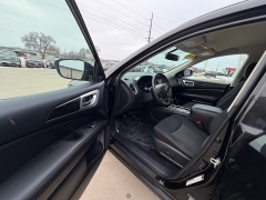 Used 2019  Nissan Pathfinder 4d SUV FWD SV at AutoSmart Spirit Lake near Okoboji&comma; IA