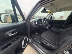 Used 2019  Jeep Renegade 4d SUV FWD Latitude at AutoSmart Spirit Lake near Okoboji&comma; IA