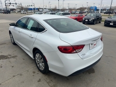 Used 2016  Chrysler 200 4d Sedan LX at AutoSmart Fort Dodge near Fort Dodge&comma; IA