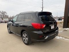 Used 2019  Nissan Pathfinder 4d SUV FWD SV at AutoSmart Spirit Lake near Okoboji&comma; IA