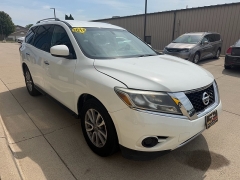 Used 2016  Nissan Pathfinder 4d SUV 4WD S at AutoSmart Spirit Lake near Okoboji&comma; IA
