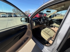 Used 2016  Dodge Grand Caravan 4d Wagon SXT at AutoSmart Spirit Lake near Okoboji&comma; IA